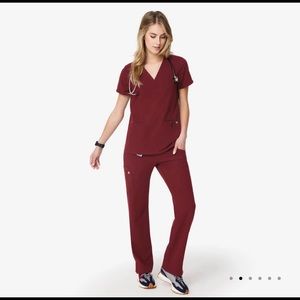 ✨SOLD✨FIGS Maroon Kade Scrub Pants